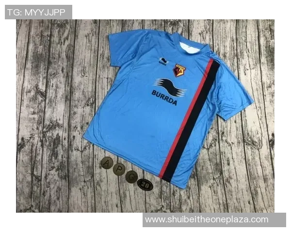 足球球星短袖新品发布 打造夏季运动时尚新潮流