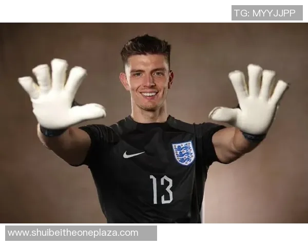 短腿球星如何突破身高局限 成就足球辉煌之路